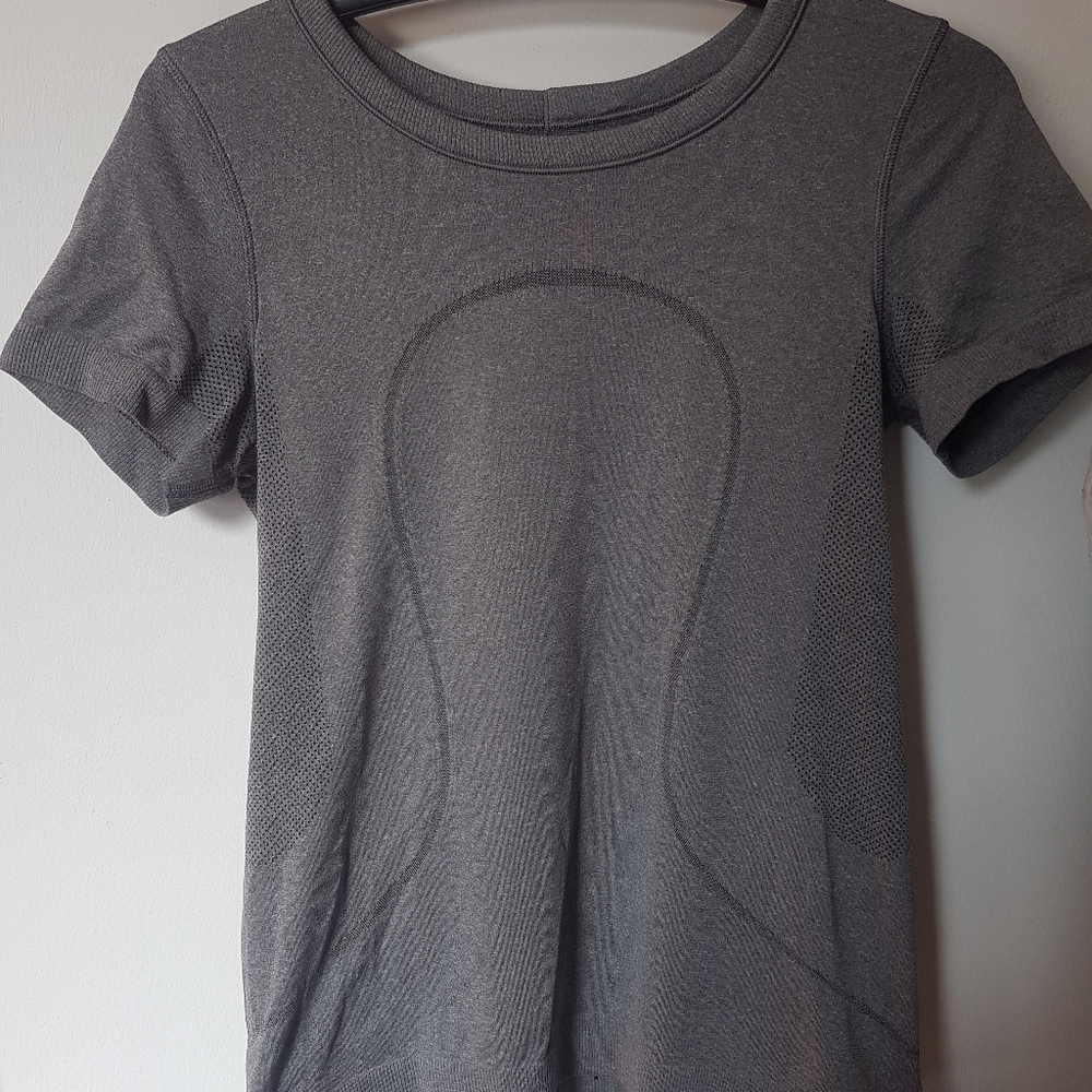 Swiftly Tech Short Sleeve 2.0